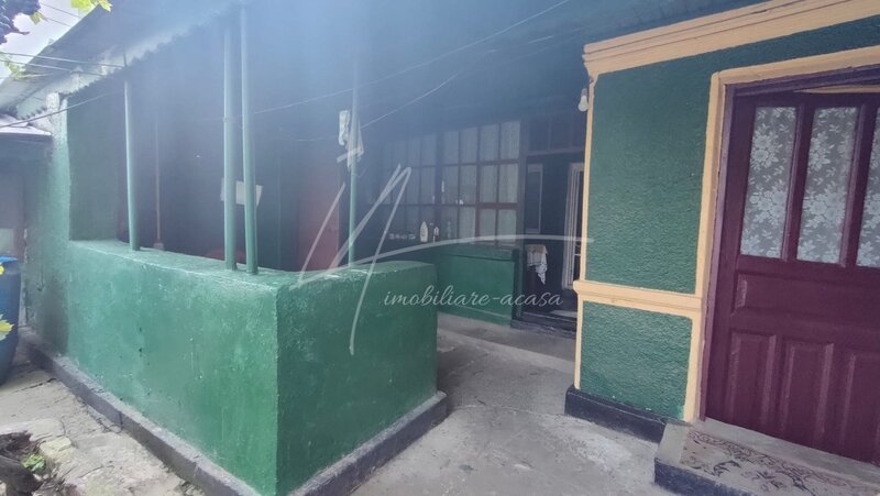 Sector 3, M. Republica, Industriilor, casa veche locuibila cu teren de 221 mp, 0%.