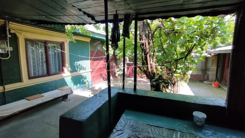 Sector 3, M. Republica, Industriilor, casa veche locuibila cu teren de 221 mp, 0%.