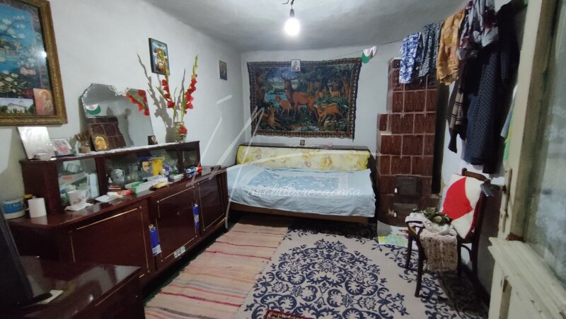 Sector 3, M. Republica, Industriilor, casa veche locuibila cu teren de 221 mp, 0%.